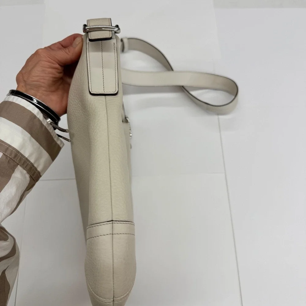 Coach Legacy 1428 Cream Pebbled Leather Hobo Cross body Off White Tassel Handbag
